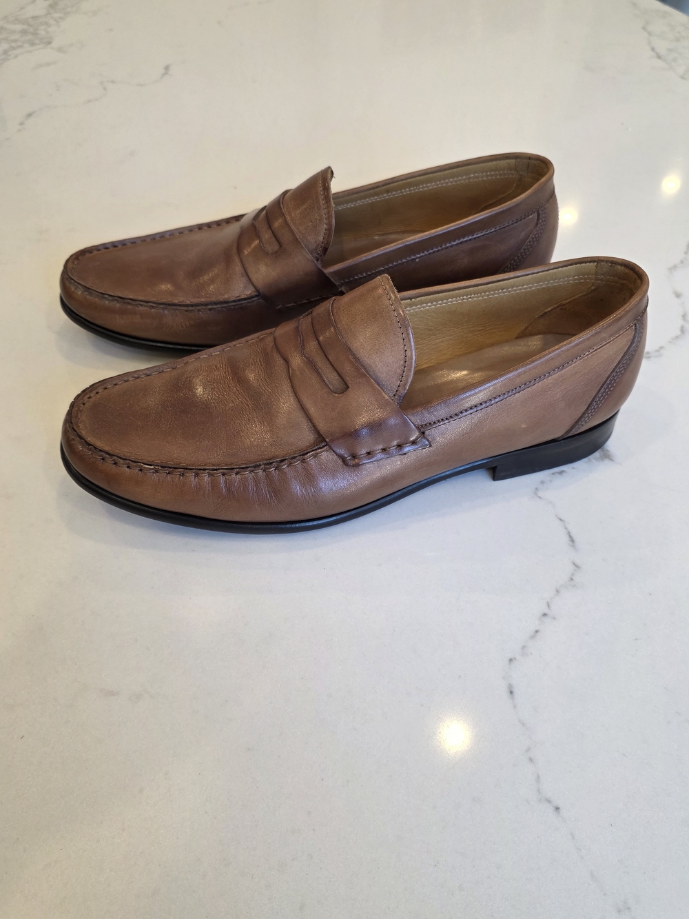 Harry Rosens Mens Classic Penny Loafers in Brown Leather